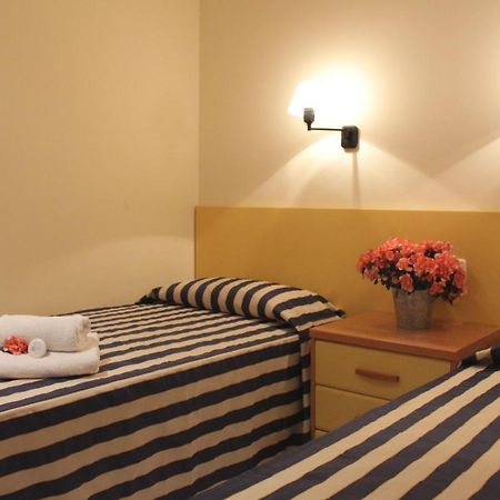 Apartaments Tamariu Luaran gambar