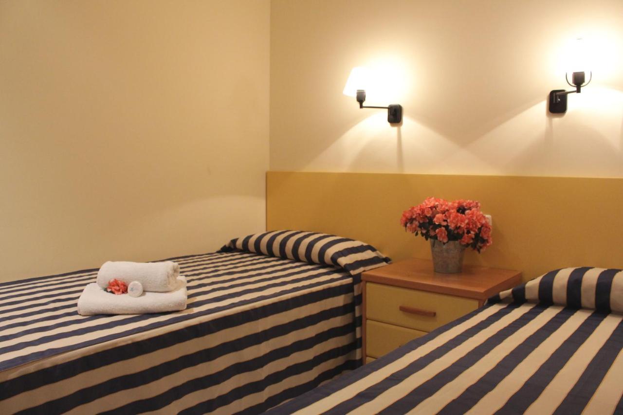 Apartaments Tamariu Luaran gambar