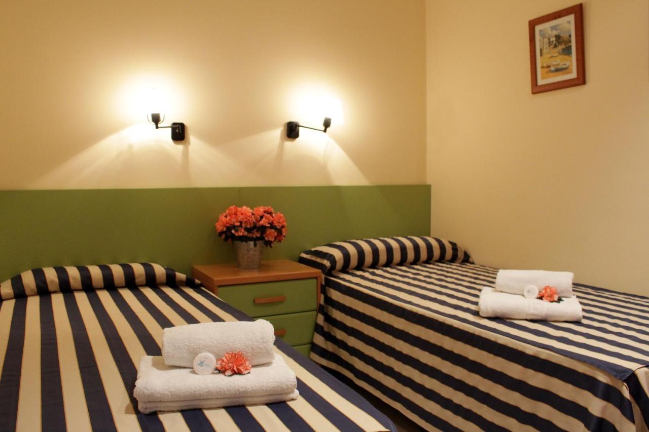 Apartaments Tamariu Luaran gambar